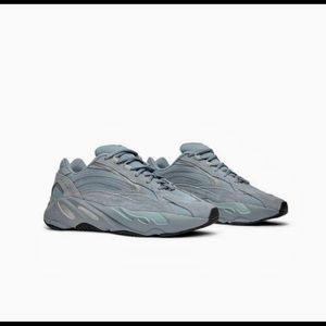 Adidas Yeezy 500 v2 'hospital blue'